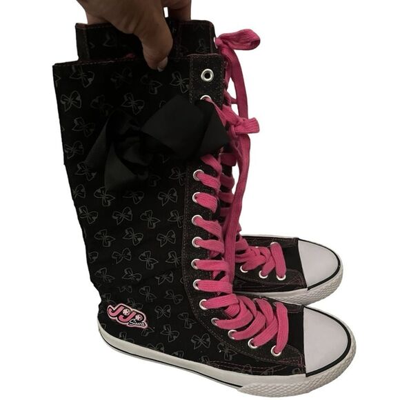Jojo Siwa Sneakers - Picture 1 of 12